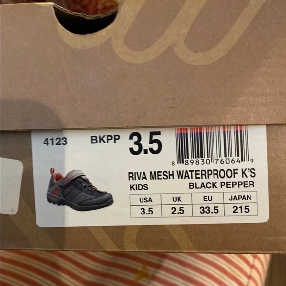 Teva Riva Mesh Waterproof K's size 3.5 New with box - Picture 5 of 6